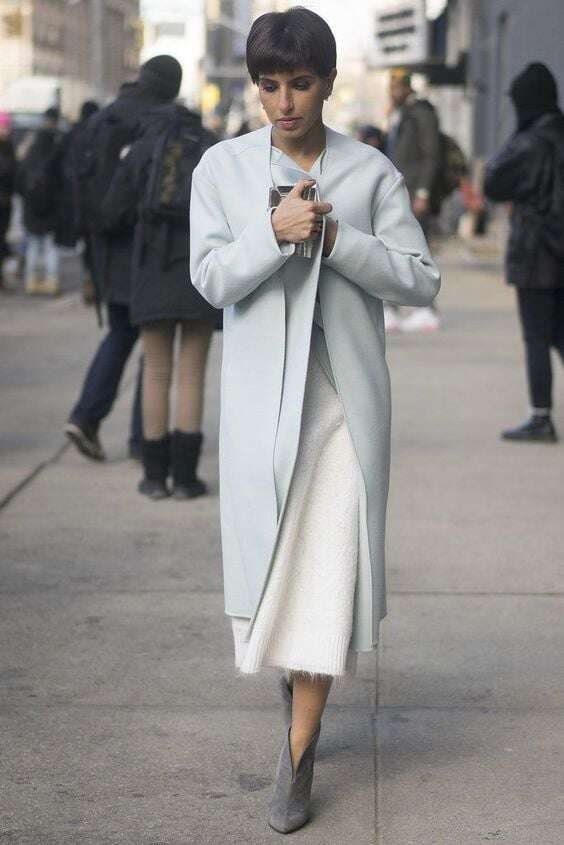 What Color Goes With Gray Boots