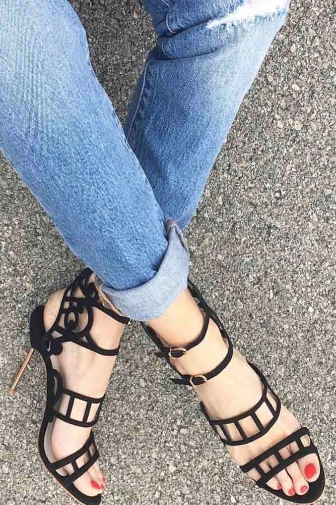 How To Wear Strappy Sandals